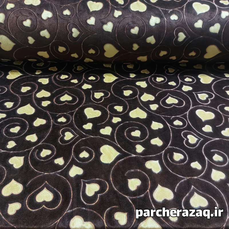 پارچه مخمل قلبی قهوه ای عرض 1.5